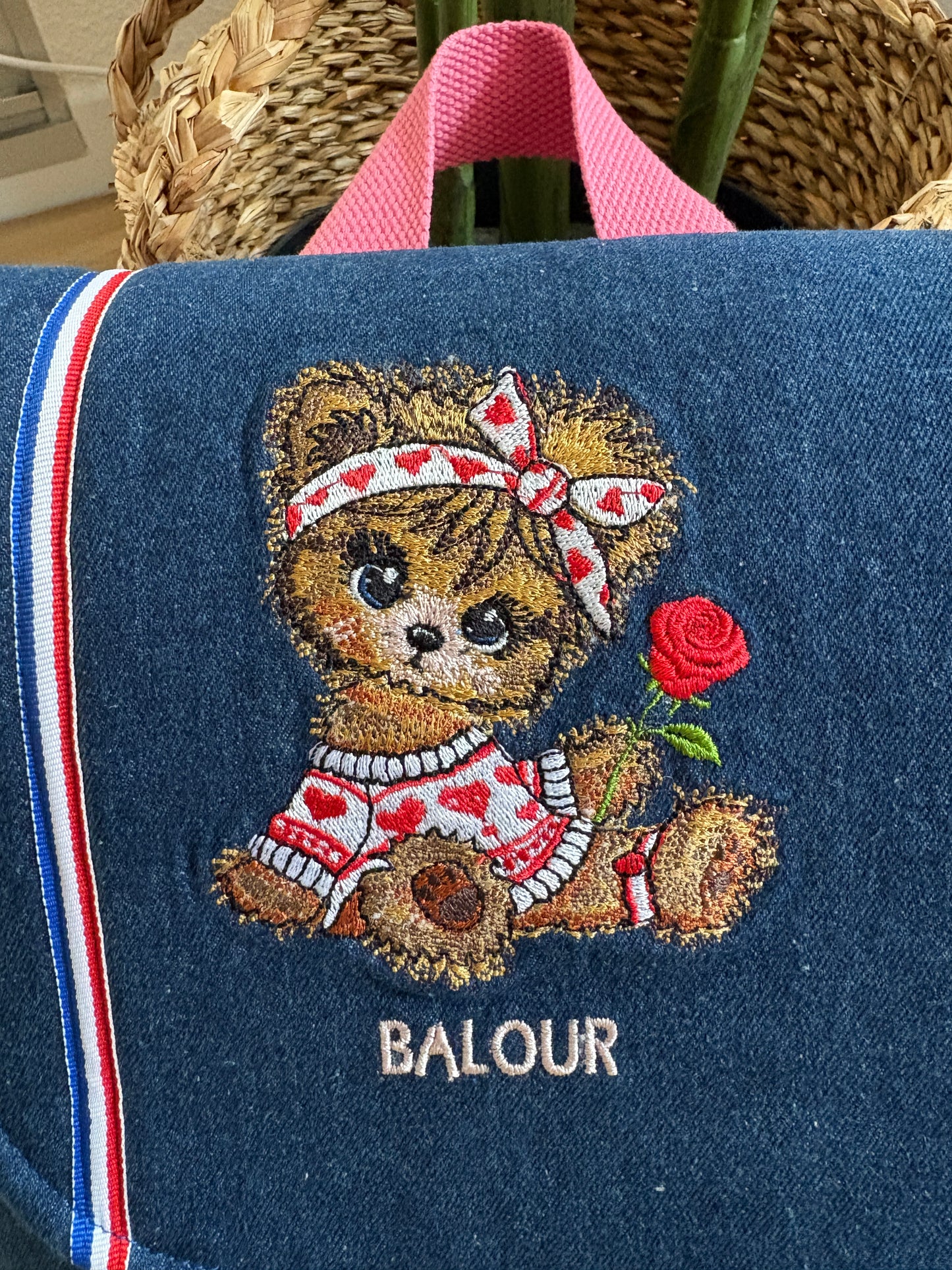 BALOUR COEUR — "L'Élégance Denim & Douceur Poétique"