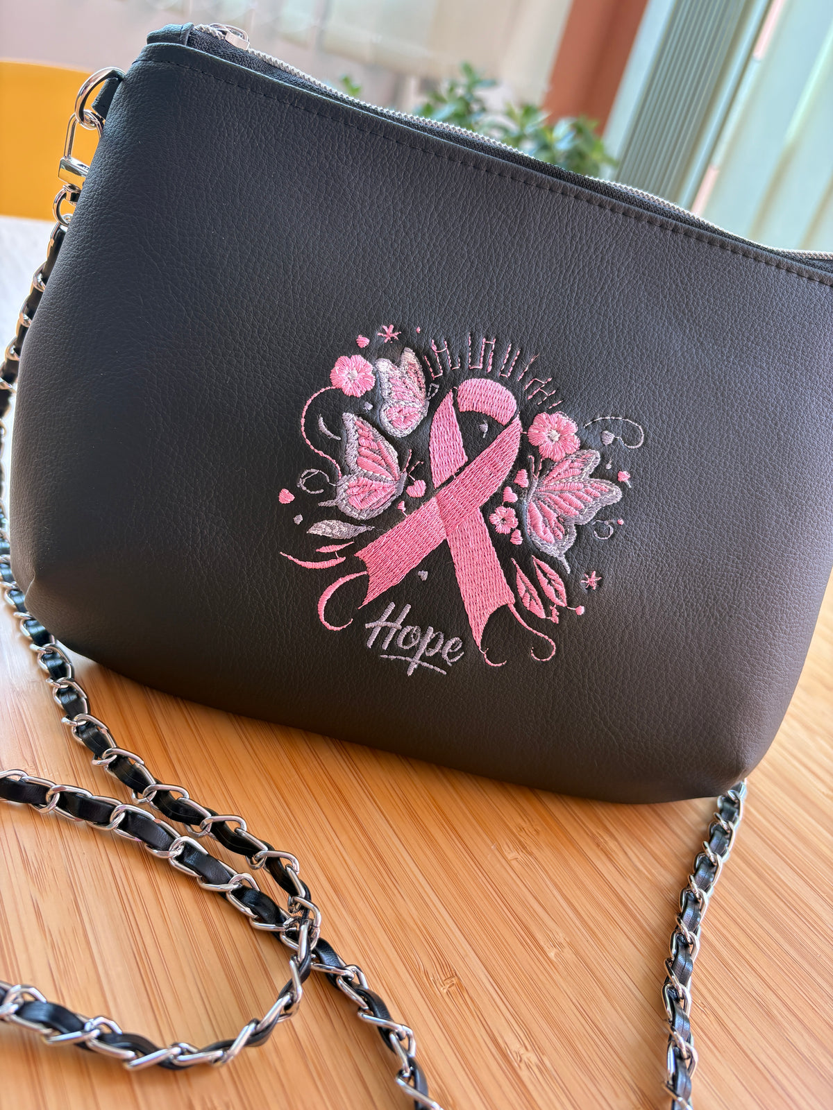 Pochette LAÏA - "HOPE" – Collection Octobre Rose